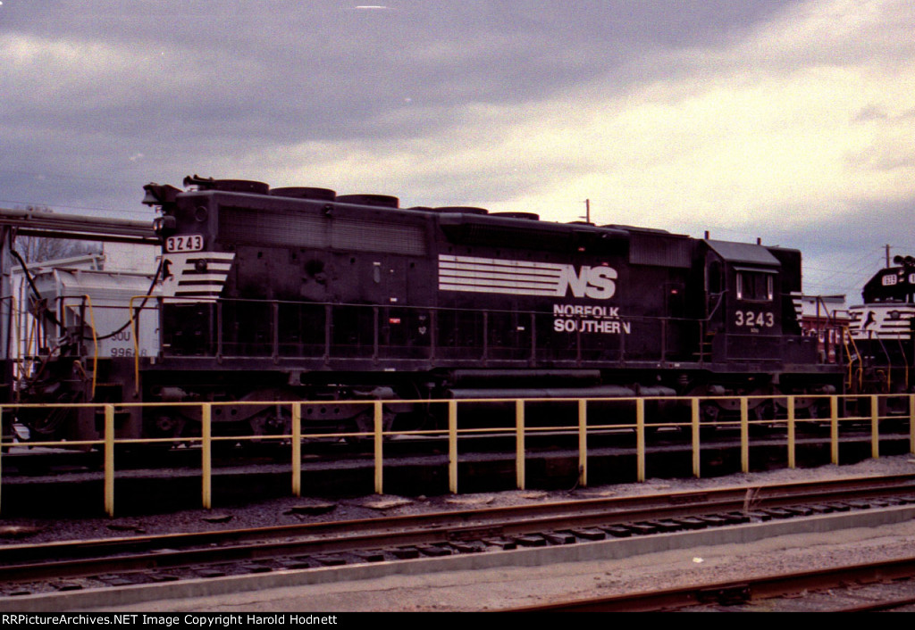 NS 3243